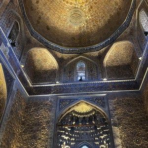 Meet your Posher, Komil